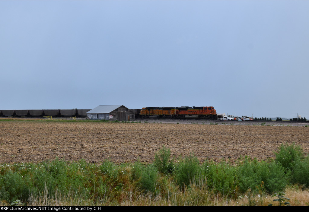 BNSF 8433/8948